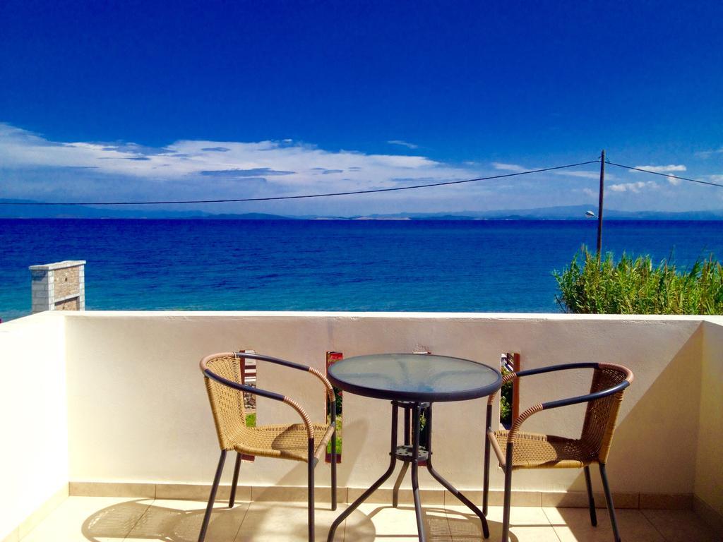 Nitelli'S Houses Skala Neon Kydonion Bagian luar foto