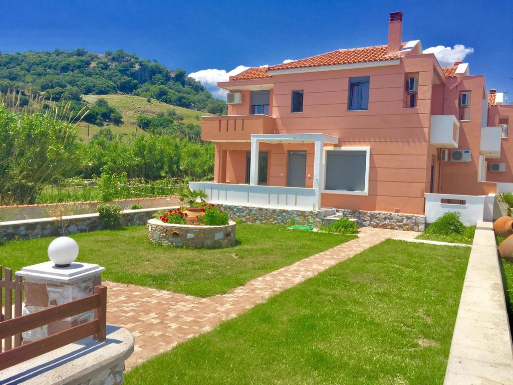 Nitelli'S Houses Skala Neon Kydonion Bagian luar foto